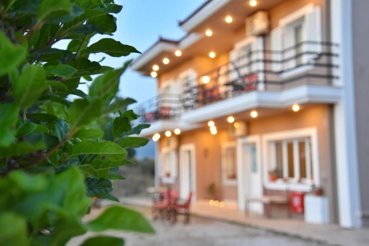 Anemomylos Apartments Lixouri Exterior photo