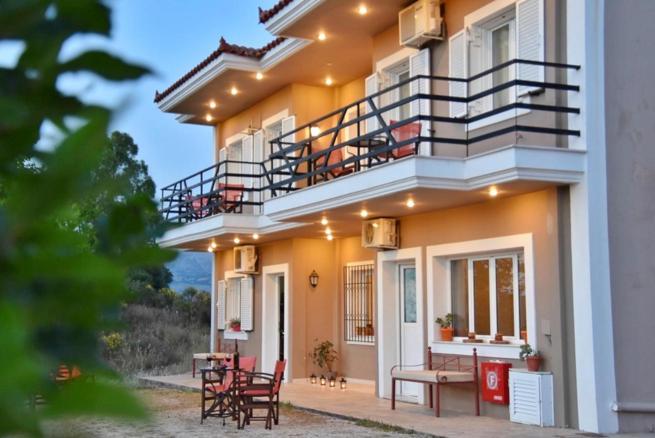 Anemomylos Apartments Lixouri Exterior photo