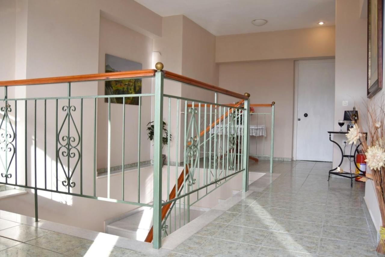 Anemomylos Apartments Lixouri Exterior photo